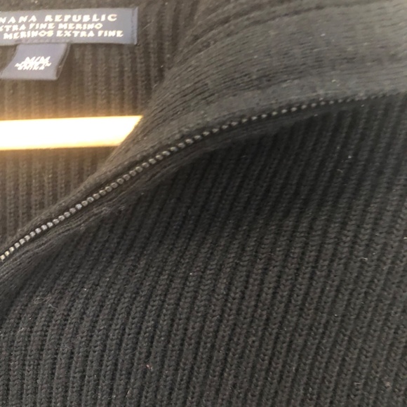 Banana republic unisex zip up sweater - Picture 2 of 3